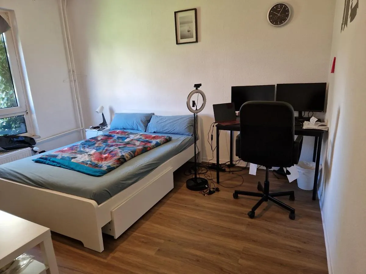 Joshua Abbey Apartment Frankfurt am Main Germany